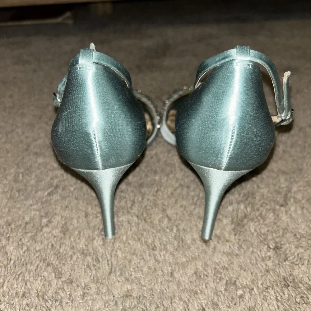 Badgley Mischka Barker Blue Mist Satin Rhinestone Ankle Strap Wedding Heels Sz 8